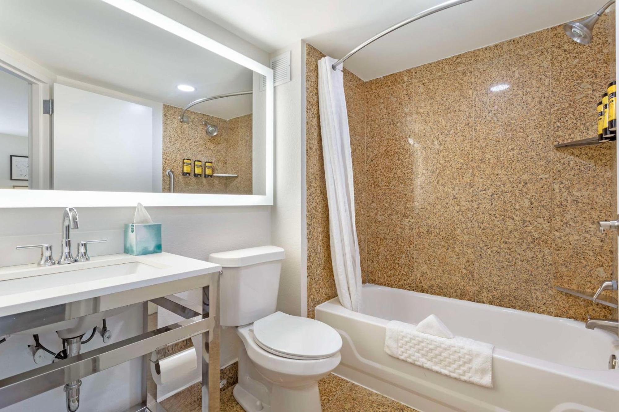 Best Western Plus Sugar Land-Stafford Extérieur photo